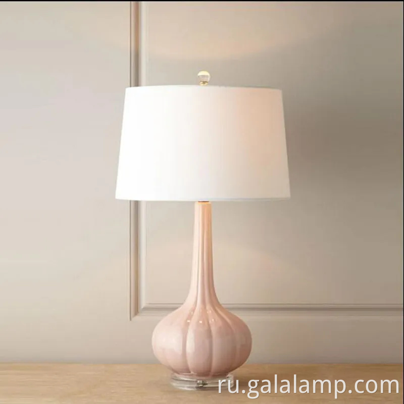 Шикарная розовая полосатая тыквенная лампа для современной эстетики спальни